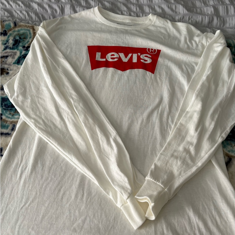 Levi's White Long Sleeve Tee Casual Essential